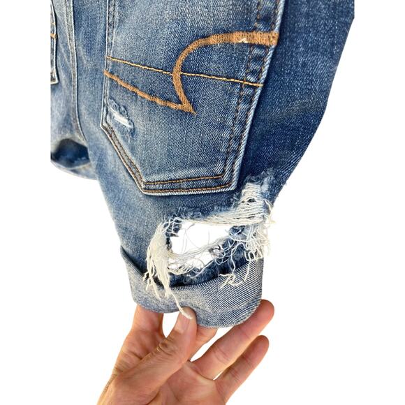 AMERICAN EAGLE BLUE DISTRESSED DENIUM JEAN SHORTS SIZE 2 - Picture 5 of 6